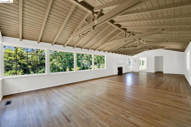 Image 17 of 60 For 2976 Joaquin Miller Rd
