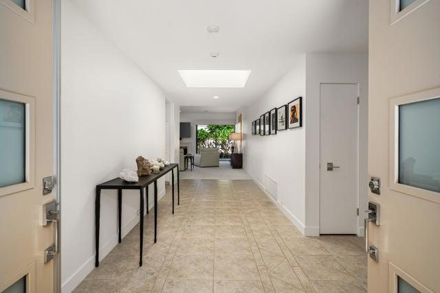 7 Dartmouth Drive, Rancho Mirage CA: https://media.crmls.org/mediaz/8b19a552-be23-4f32-909f-460c37d6a02e.jpg