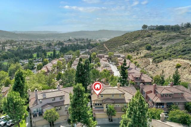 1367 Sky Ridge, San Marcos CA: https://media.crmls.org/mediaz/8b1b6615-e04f-482c-a80d-9284c4527e6b.jpg