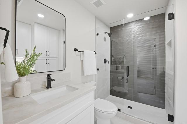 Detail Gallery Image 15 of 31 For 406 Borden Cir, San Marcos,  CA 92069 - 3 Beds | 2 Baths