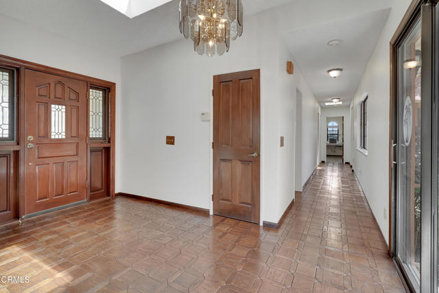 Detail Gallery Image 8 of 52 For 1271 Cliff Ave, Fillmore,  CA 93015 - 4 Beds | 2/1 Baths