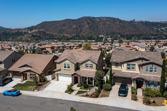 35788 Bay Morgan Lane, Fallbrook CA: https://media.crmls.org/mediaz/8b1d1d08-3f5e-4050-a889-3e85f4c84d5d.jpg