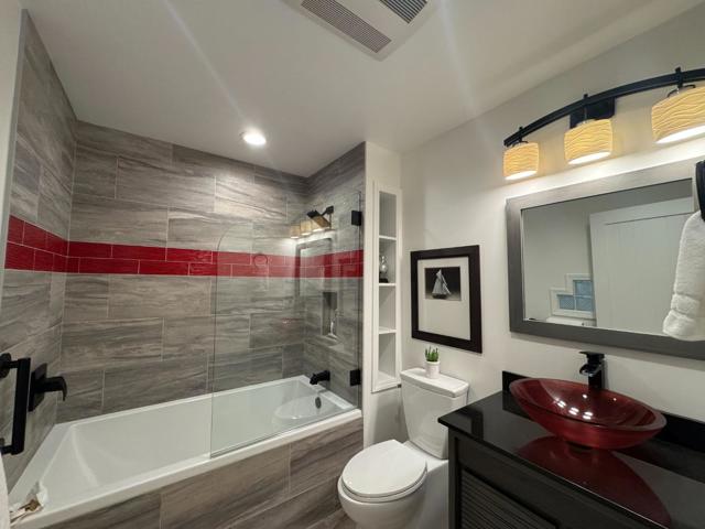 304 12th Street, Montara CA: https://media.crmls.org/mediaz/8b1e06d1-8c73-415d-b2fb-07ef20fa3ada.jpg
