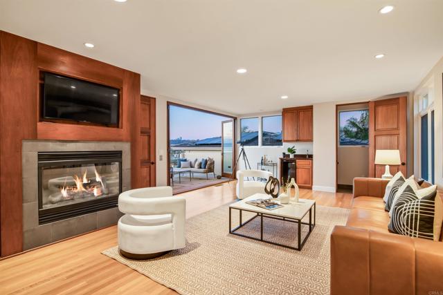 1876 Little Street, La Jolla CA: https://media.crmls.org/mediaz/8b20b3e2-71a4-428e-97ca-810948b4e9ed.jpg