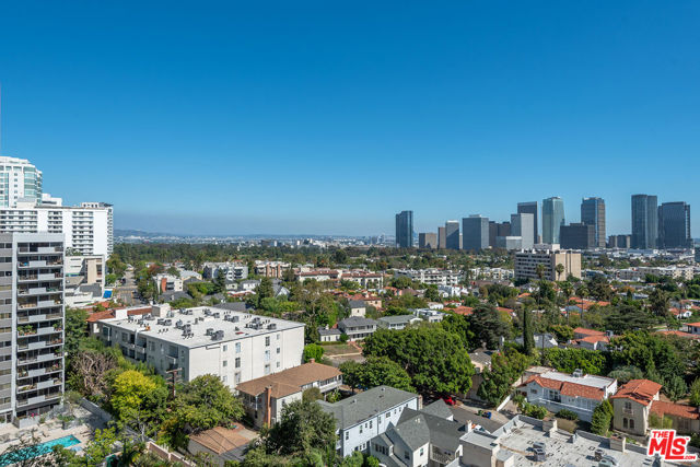 10490 Wilshire Boulevard, Los Angeles CA: https://media.crmls.org/mediaz/8b20dfda-ee36-4833-ad87-be54641eeb45.jpg