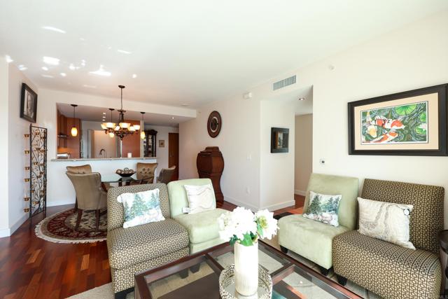 325 7Th Avenue, San Diego CA: https://media.crmls.org/mediaz/8b2169a1-da11-4f3c-9f88-5ec19ee15c02.jpg