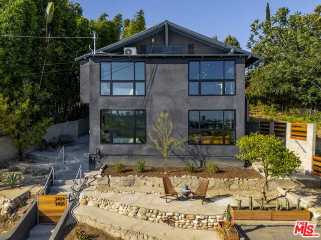 3404 Glenalbyn Drive, Los Angeles CA: https://media.crmls.org/mediaz/8b21dead-ac11-4d9b-8252-e84fcf75e08f.jpg
