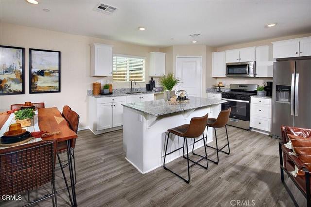 Detail Gallery Image 3 of 15 For 4362 W Avenue J4, Lancaster,  CA 93536 - 3 Beds | 2 Baths