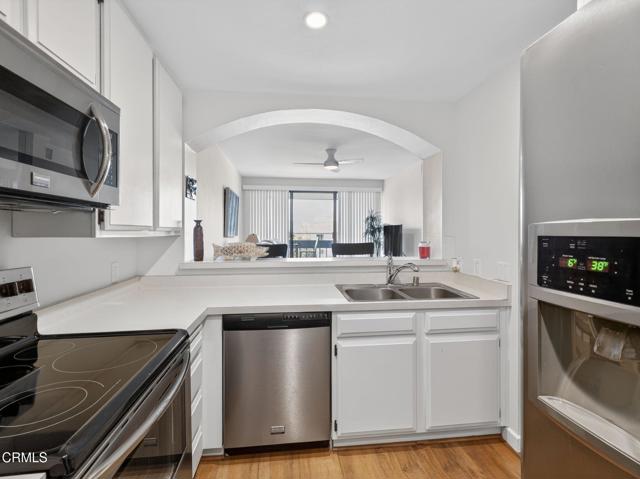 Detail Gallery Image 7 of 32 For 350 Paseo De Playa #206,  Ventura,  CA 93001 - 2 Beds | 2 Baths