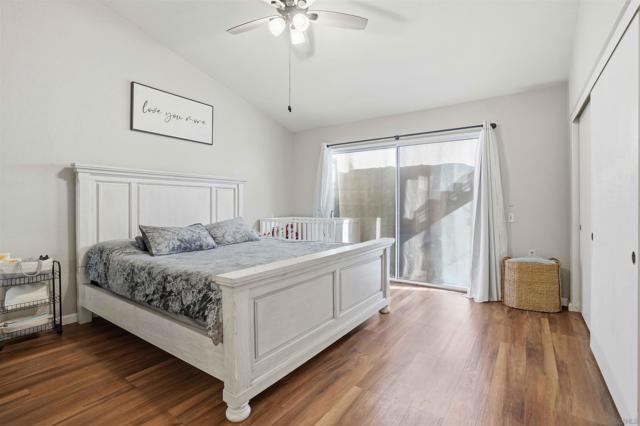 998 Hillcrest St, Hemet CA: https://media.crmls.org/mediaz/8b2357c3-ee12-4735-b61e-cb2cb25801d0.jpg