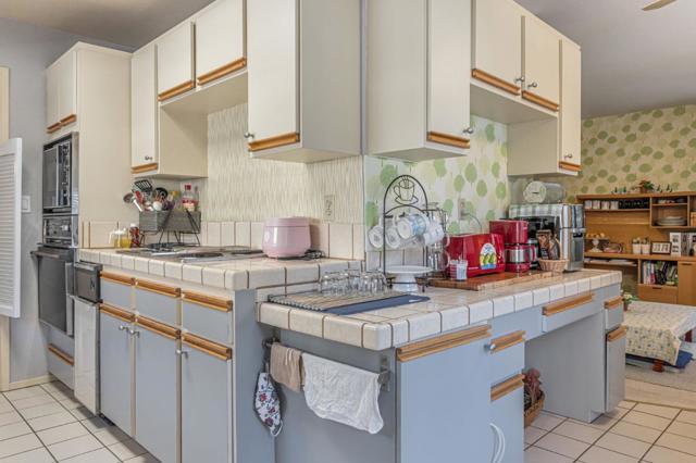 2411 Carlmont Drive, Belmont CA: https://media.crmls.org/mediaz/8b24d045-ace7-4825-aec9-17804423c413.jpg