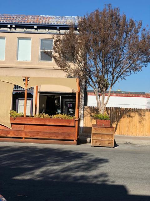 206 5th Street, Hollister, California 95023, ,Commercial Sale,For Sale,5th,ML81877917