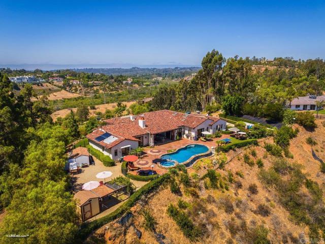 16531 Zumaque, Rancho Santa Fe CA: https://media.crmls.org/mediaz/8b25cb58-c982-4fb0-84e2-98a4b219fdf7.jpg