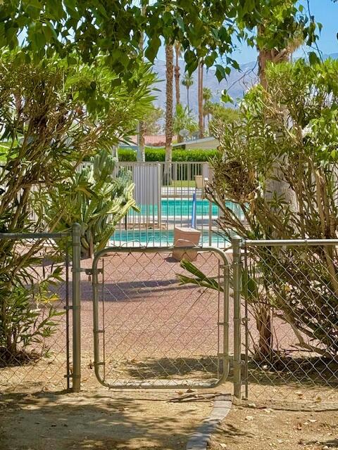 43155 Portola Ave Spc 90, Palm Desert CA: https://media.crmls.org/mediaz/8b264faf-8ad9-4c5b-ae0b-8ff6807ec948.jpg
