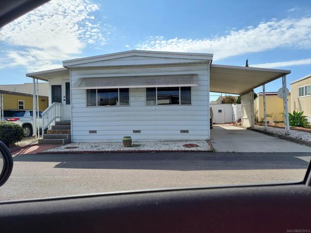 501 Anita Street, Chula Vista CA: https://media.crmls.org/mediaz/8b26fb05-431e-46d3-aa10-db56aea8ce76.jpg