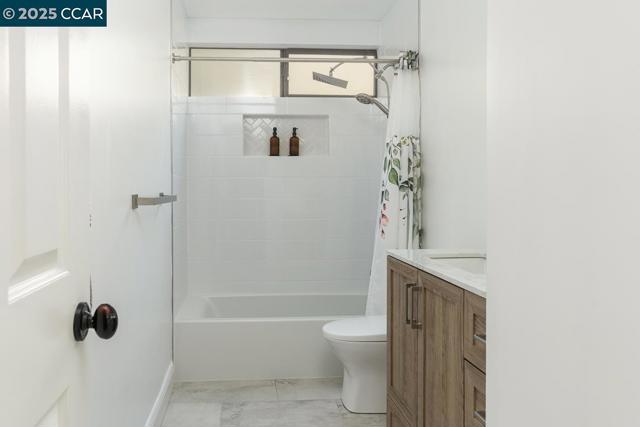 311 Valley High Dr, Pleasant Hill CA: https://media.crmls.org/mediaz/8b27c655-40da-4dd3-8a21-b0501c7c42e0.jpg