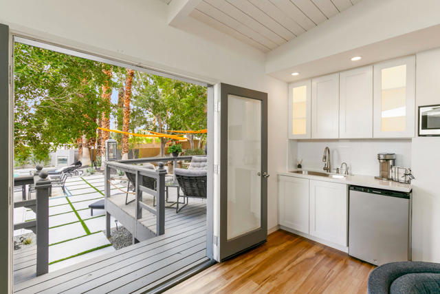 73265 Tamarisk Street, Palm Desert CA: https://media.crmls.org/mediaz/8b28339f-57ed-40a9-85e1-add0a748279e.jpg