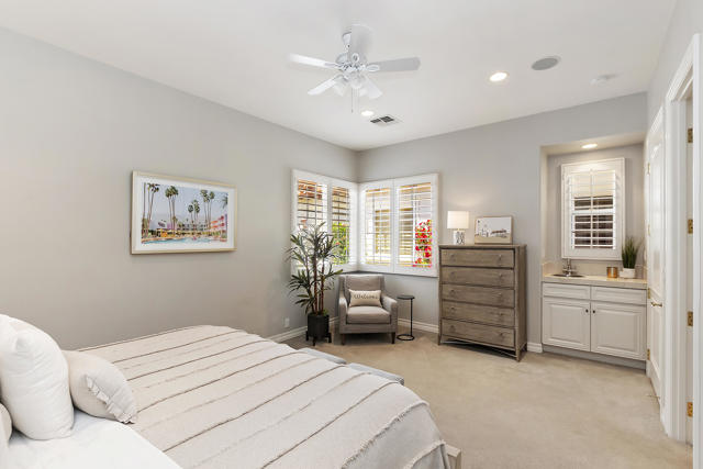 48644 Vista Palomino, La Quinta CA: https://media.crmls.org/mediaz/8b293396-a5e3-4cd2-90d2-bb9a14d86948.jpg