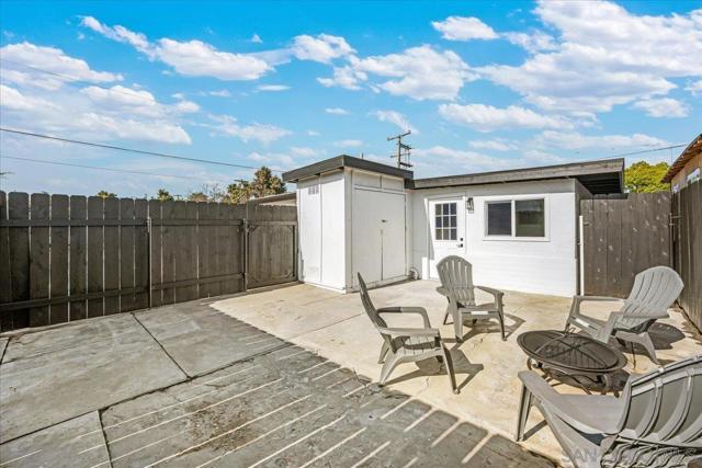 3905 3909 Cottonwood St, San Diego CA: https://media.crmls.org/mediaz/8b2ac6a8-df48-40c9-a68e-d49892d3013c.jpg
