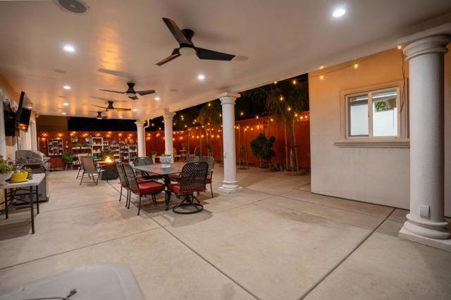2385 N Mountainside Drive, Los Banos CA: https://media.crmls.org/mediaz/8b2adb97-a8e1-473c-ad64-ddee1a715307.jpg