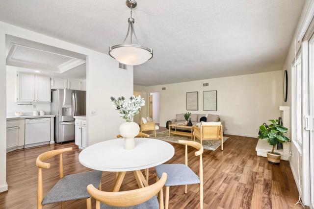 3536 Sky Haven Lane, Oceanside CA: https://media.crmls.org/mediaz/8b2b03d9-ea47-46f5-be32-eaefd1257f62.jpg