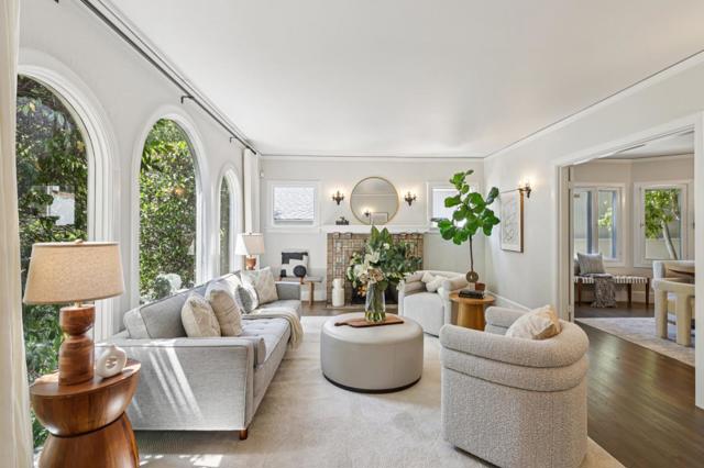 2404 Hillside Drive, Burlingame CA: https://media.crmls.org/mediaz/8b2b131e-c3b3-43c2-8523-10f9f61c3f6a.jpg