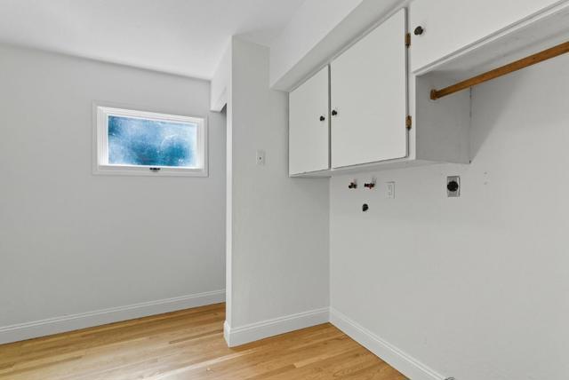 23489 Hutchinson Road, Los Gatos CA: https://media.crmls.org/mediaz/8b2b2049-4ea7-4f8b-aa18-c27db83218e1.jpg