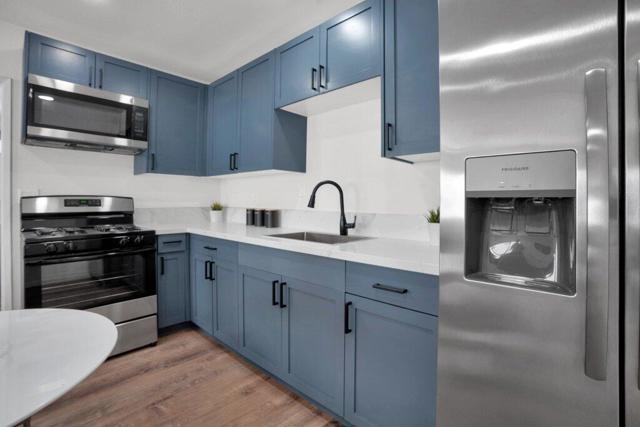 51480 Avenida Obregon, La Quinta CA: https://media.crmls.org/mediaz/8b2c3c97-5976-4301-9dd8-b364c2c91ef1.jpg