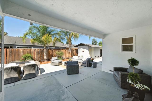 552 Bluefield Drive, San Jose CA: https://media.crmls.org/mediaz/8b2c5756-67ee-48fd-a684-705b36b2051a.jpg