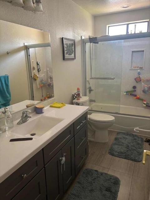 4983 Edgar Court, San Jose CA: https://media.crmls.org/mediaz/8b2c7ea8-0c3a-44d4-94a7-d8228ea1ff6b.jpg