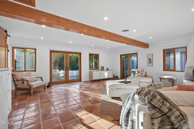1195 Rancho Court, Ojai CA: https://media.crmls.org/mediaz/8b2c9026-f0a7-464c-8877-c7db593555e9.jpg