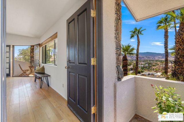 13 Cahuilla Hills Drive, Palm Springs CA: https://media.crmls.org/mediaz/8b2d31a3-ef2d-4e9b-bb8e-4f9ad10cbec2.jpg
