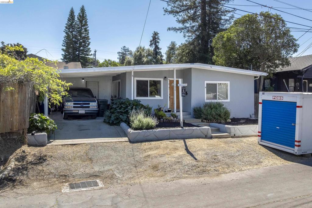 1050 Sierra Ave