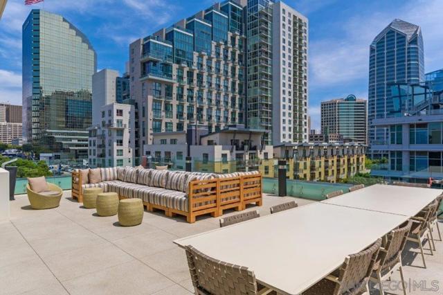 1388 Kettner Blvd, San Diego CA: https://media.crmls.org/mediaz/8b2d693f-bd5b-4980-b812-845c300707df.jpg