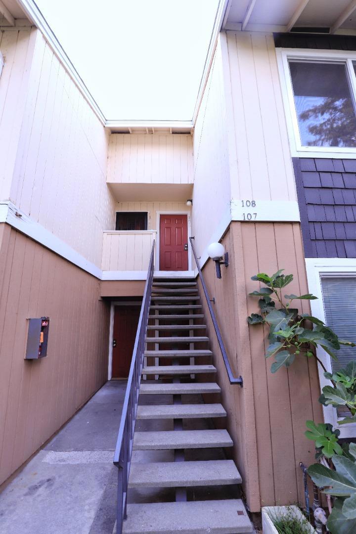 2599 Easton Lane #108