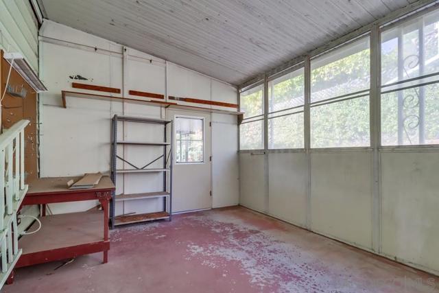 18218 Paradise Mountain Road, Valley Center CA: https://media.crmls.org/mediaz/8b2e16eb-388b-4280-ac7d-3feb2b18defe.jpg