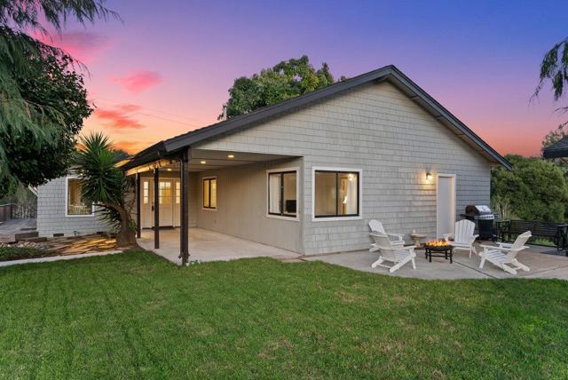 500 Valencia School Road, Aptos CA: https://media.crmls.org/mediaz/8b2f6412-0244-4d29-a975-c1724cdbf6c7.jpg