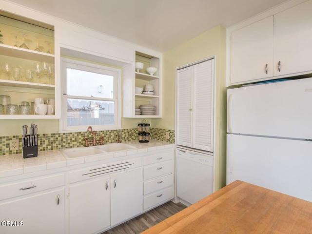 Detail Gallery Image 10 of 29 For 1251 Weymouth Ln, Ventura,  CA 93001 - 3 Beds | 2 Baths