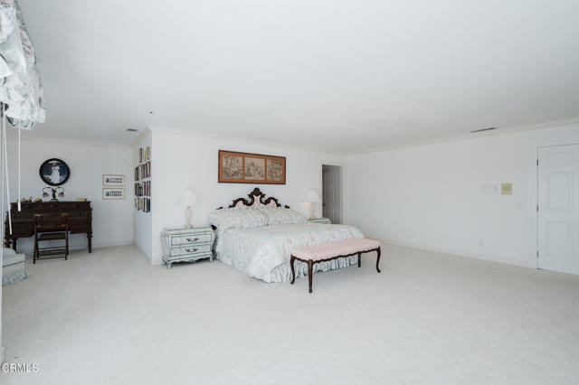 11848 Presilla Road, Camarillo CA: https://media.crmls.org/mediaz/8b31204c-4e6e-44a5-9f3f-009fdea2c410.jpg