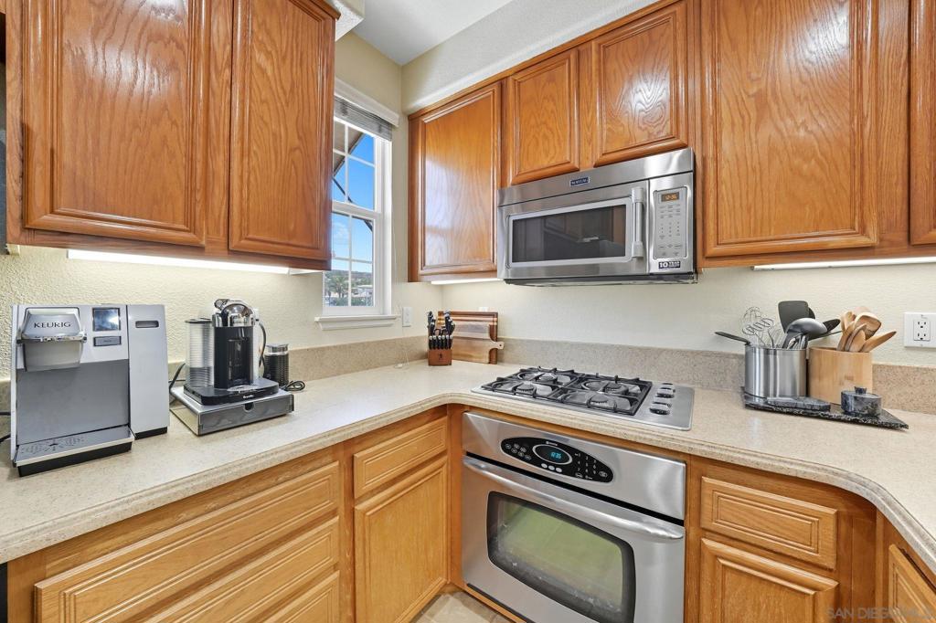 MLS #250039187SD image #10