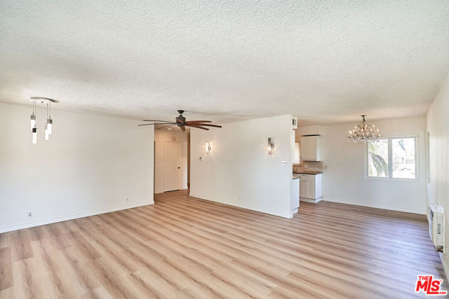 12129 Beverly Boulevard, Whittier CA: https://media.crmls.org/mediaz/8b32f85c-c603-4ecc-bf7b-2e8fb858a065.jpg