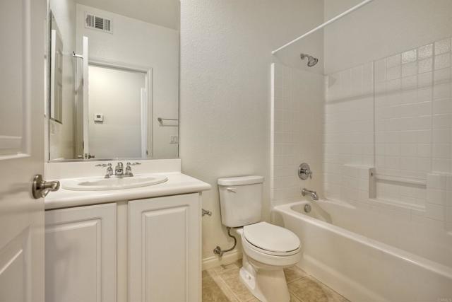 1440 Clearview Way, San Marcos CA: https://media.crmls.org/mediaz/8b339cee-2f6f-4772-81f0-95f6629bc353.jpg