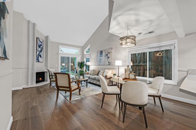 1410 Groth Cir, Pleasanton CA: https://media.crmls.org/mediaz/8b33c1d3-77bc-4b41-bfdf-c9b581d6f7e8.jpg