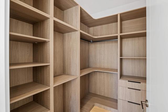 89 Centre Street, Mountain View CA: https://media.crmls.org/mediaz/8b34aa28-4702-43de-8092-c1c146f2e0c1.jpg