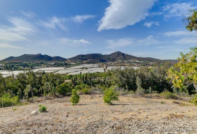 496 Camino Calafia, San Marcos CA: https://media.crmls.org/mediaz/8b351334-ee79-4969-9fab-d1f4ded88d3f.jpg