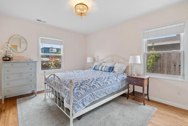 525 Laverne Avenue, Aptos CA: https://media.crmls.org/mediaz/8b35541b-0030-45bc-9cdc-0b621a81e4f2.jpg