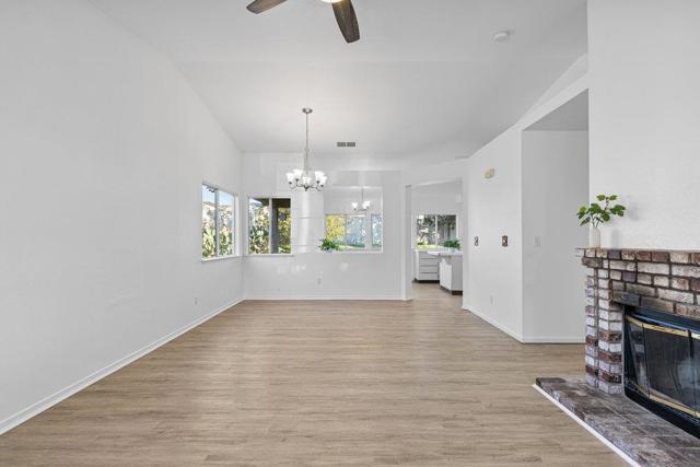 2199 Raleigh Circle, Hollister CA: https://media.crmls.org/mediaz/8b36e985-2b39-4297-b9a0-ea5a4123e198.jpg