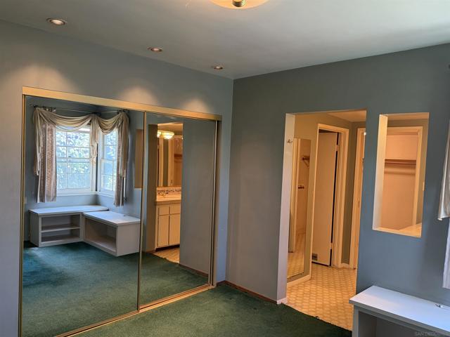 6056 Winfield Ave, La Mesa CA: https://media.crmls.org/mediaz/8b3779e5-8b20-449b-8dd7-8e78db30cf6b.jpg