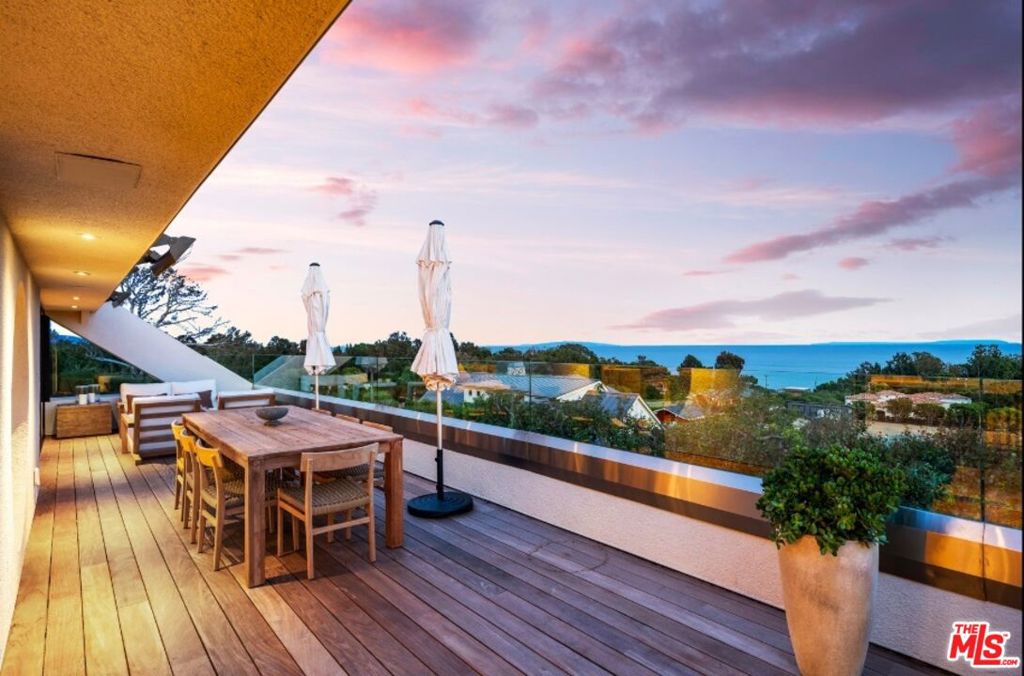 27553 Pacific Coast Highway