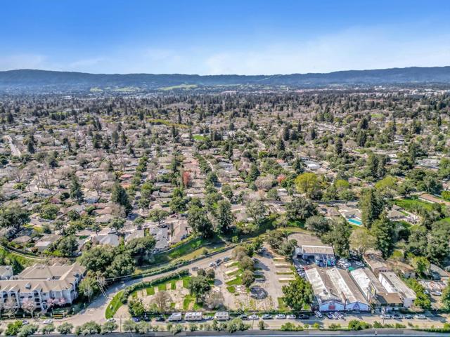 1893 Woodland Avenue, East Palo Alto CA: https://media.crmls.org/mediaz/8b37fc4b-3f25-4711-9bd0-38bebaa89436.jpg